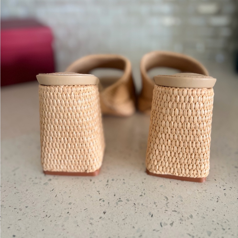 NWT Elegant Tan Woven Raffia Platform Wedge Espadrilles Sandals Heels - Picture 9 of 11